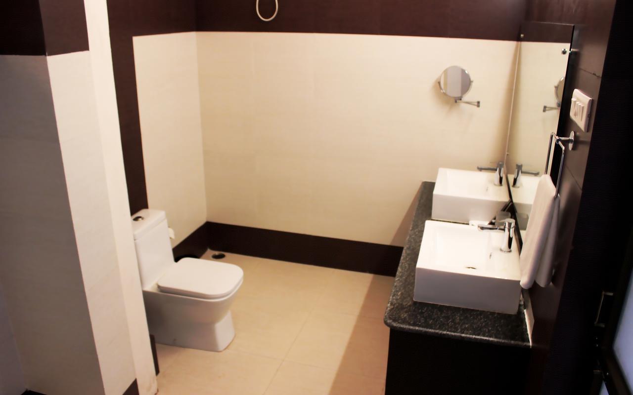 Hotel Grand Tizu Dimāpur Exteriér fotografie